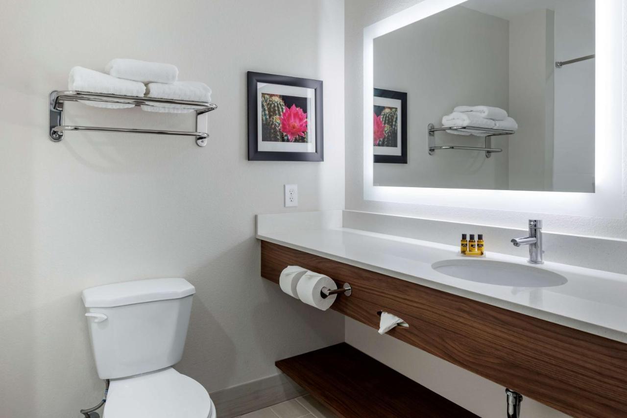 Best Western Plus Coachella Valley Inn & Suites Cathedral City Eksteriør billede
