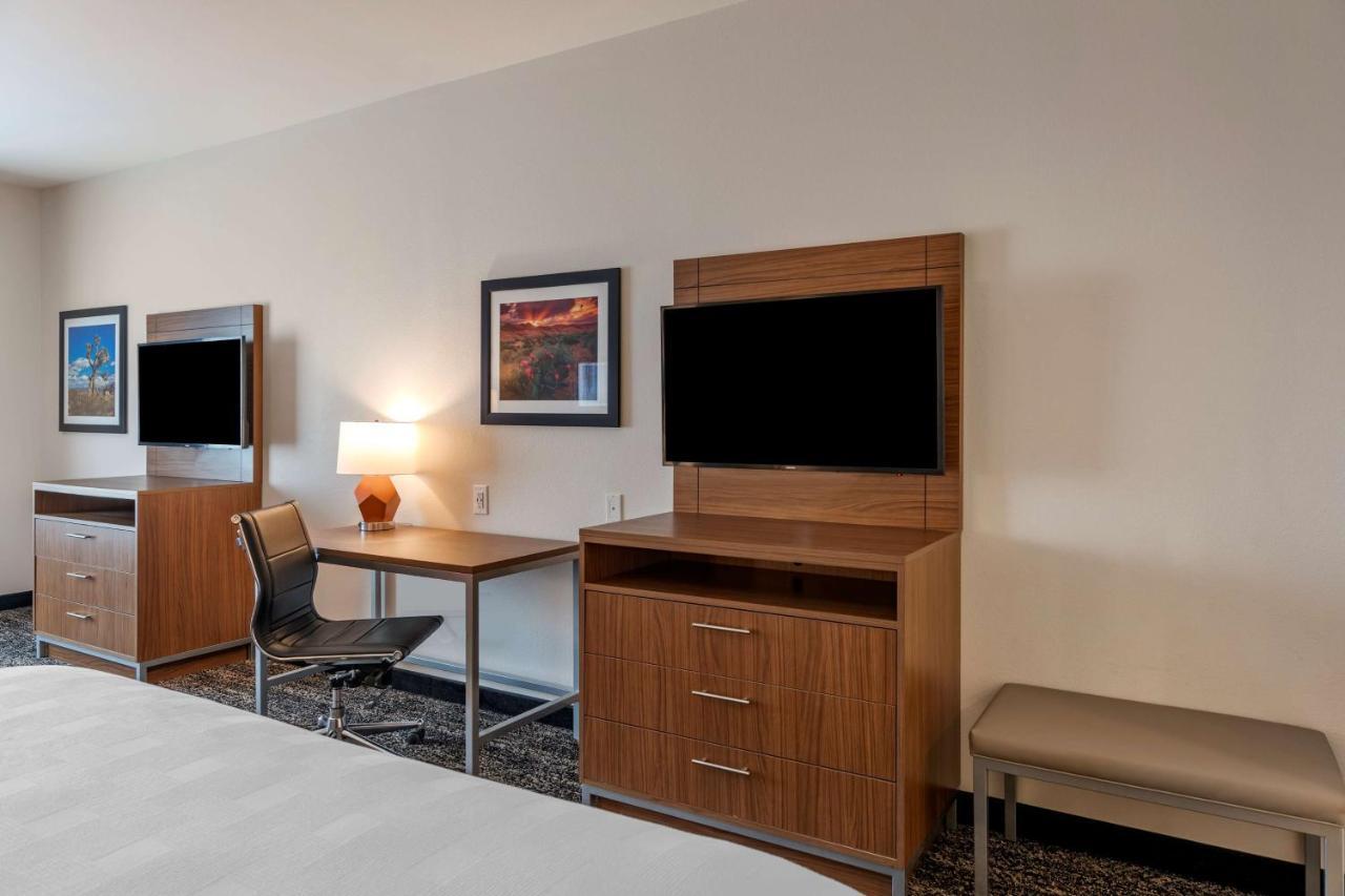 Best Western Plus Coachella Valley Inn & Suites Cathedral City Eksteriør billede